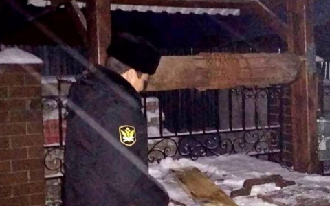 Жителям чувашской деревни заколотили общий колодец с водой