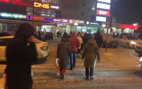 Жители начали штурмовать торговые центры в Чебоксарах еще днем