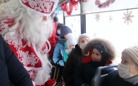 Перед Рождеством в Новочебоксарске пустят бесплатный троллейбус с волшебными героями