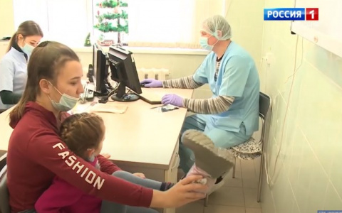 Ежедневно в травмпункт обращаются полсотни маленьких жителей Чувашии: привозят сразу с горок