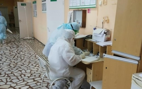 Десять человек умерли, еще 90 заболели: коронавирусные данные на понедельник