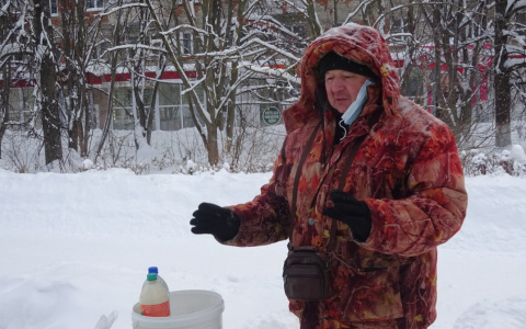 Житель Чувашии бросил московские стройки и завел шесть коров: теперь он молочный фермер