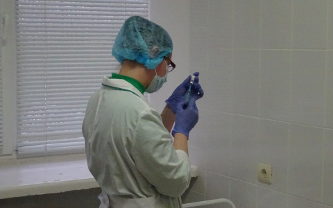 Жителей Чувашии начнут вакцинировать прямо в торговых центрах