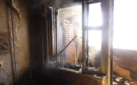 В Чебоксарах в загоревшейся 4-комнатной квартире нашли тело мужчины