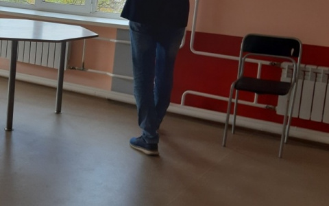 Суд вынес приговор директору, который три года "выкачивал" из школы бензин