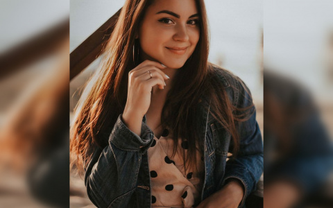 "Невеста попросила запечатлеть каждый конверт с деньгами": фотограф рассказала о необычных случаях