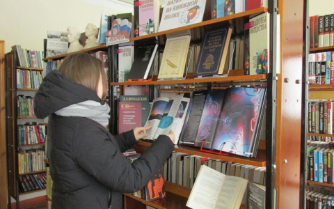 Библиотечное правило, когда читателей заставляли платить, признали незаконным в Чувашии