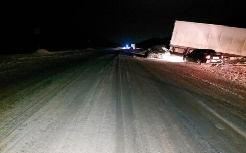 В Канашском районе произошла массовая авария из пяти машин
