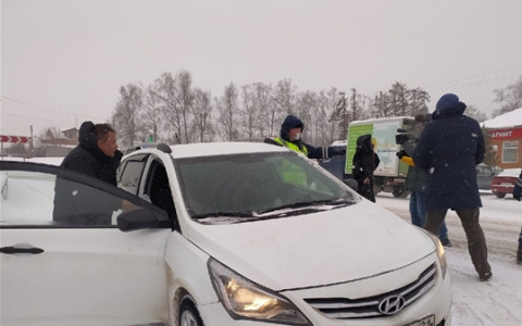 Чиновники усилили охоту на таксистов без лицензии в Чувашии