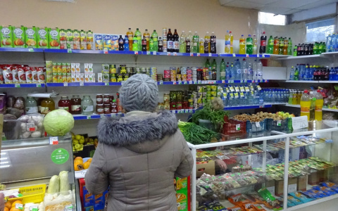 ЦБ назвал причины скачка цен на овощи и фрукты в Чувашии