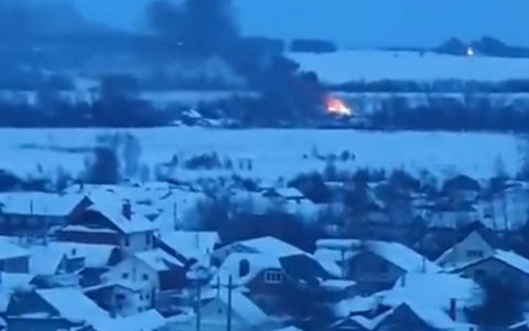 В Альгешево вспыхнул коттедж