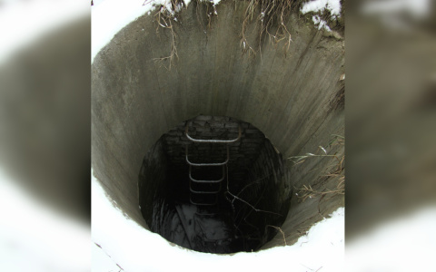 Ночью 19-летний парень оказался в водосточном колодце Чебоксар, выбраться сам не смог