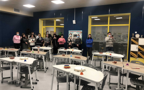 В Чебоксарах захотели объединить "сильную" школу со "слабой"