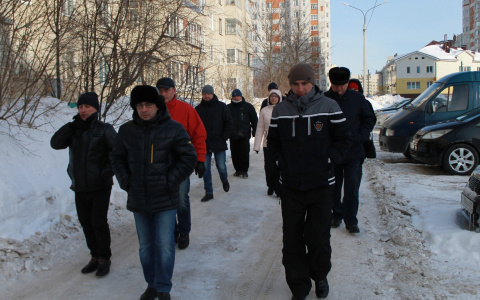 Субботним утром чиновники прогулялись по Юго-Западному в Чебоксарах и остались не совсем довольны