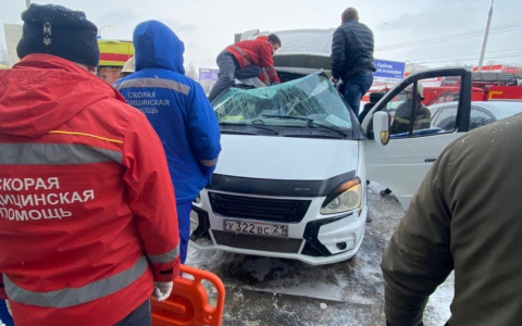 Выпавший с балкона 25 этажа школьник выжил