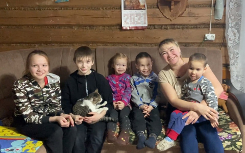 Многодетная мать-одиночка живет в деревне и работает в городе: “Каждый день встаю в 4:30 утра”