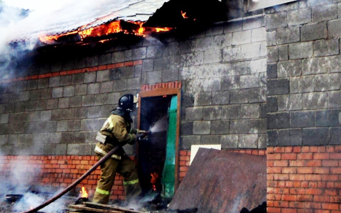 В Чувашии произошло пять пожаров, один человек погиб