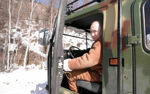 Депутаты одобрили закон, позволяющий Путину остаться еще на два срока