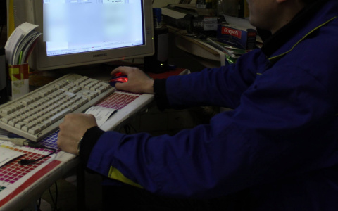 В Чувашии 47-летний мужчина под видом подростка совращал маленьких девочек в Интернете