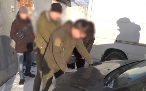 В Чувашии поймали фармацевтов на продаже спирта тоннами