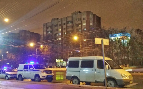 В Чебоксарах воры при похищении 200 килограммов утвари вызвали грузотакси