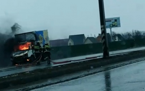 На трассе возле Новочебоксарска вспыхнула ГАЗель