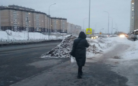 Женщина думала, что общается с полицейским и перевела ему 300 тысяч рублей