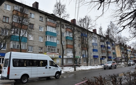 Ста жителям горевшего дома в Канаше дали по 10 тысяч рублей