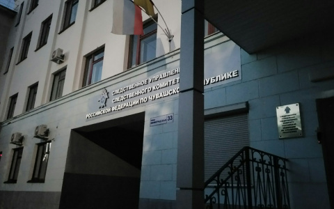 Следователи проводят доследственную проверку после падения молодого человека с высоты