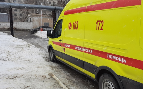 Семья с тремя детьми отравилась угарным газом: предварительная версия