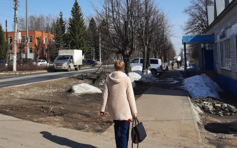 Чебоксарка за три часа взяла в кредит 2 млн рублей и отдала милой девушке по телефону