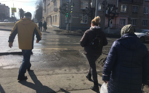 В Чебоксарах снова пытаются вывести людей на запрещенный митинг