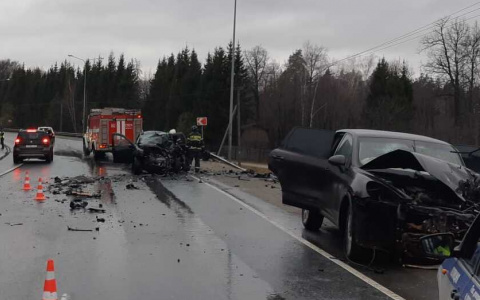 На Ядринском шоссе водитель Porsche устроил смертельное ДТП
