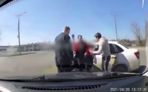 В Чебоксарах горожане поймали пьяного водителя "Яндекс.Такси"