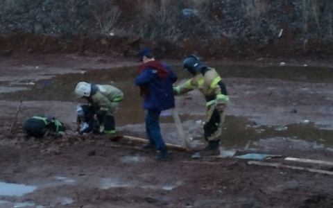 Происшествием с провалившимся в котлован ребенком заинтересовалась прокуратура