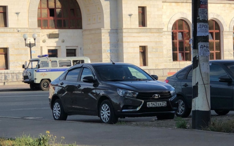 В Канаше 25-летний парень залез на ж/д мост и получил смертельный ожог