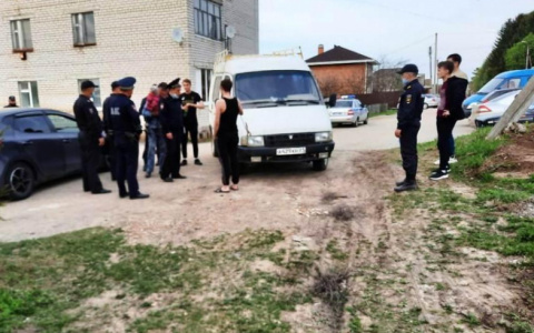 Пятилетнюю девочку по дороге из детсада сбил микроавтобус