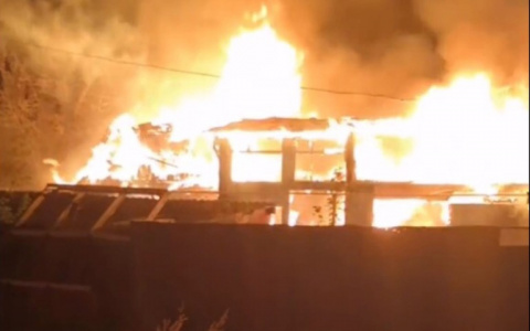 В Урмарах предложили ввести режим ЧС после большого пожара