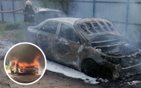 Житель Чувашии поссорился с близким человеком и сжег на улице свою иномарку