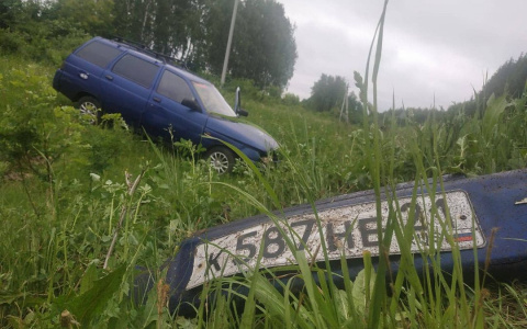 В Канашском районе пьяный водитель "Лады" устроил погоню с ДПС и вылетел в кювет