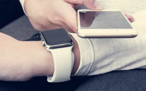 Сверим часы: родители стали чаще покупать гаджеты своим детям