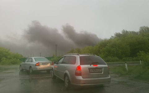 Крупный пожар случился в Новочебоксарске: «Появился запах хлора»