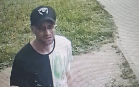 В Чебоксарах разыскивают мужчину, который похитил золотую цепь из ломбарда