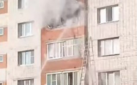 Во время пожара в Новоюжном районе пострадали два человека