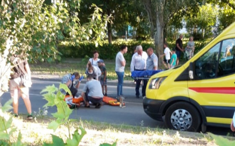 В Новочебоксарске под колеса легковушки попала девочка