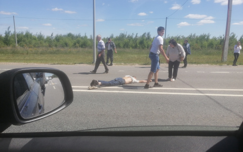 В Чебоксарском районе на трассе М7 иномарка сбила мужчину