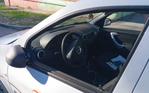 ГИБДД выясняет обстоятельства аварии с 6-летним велосипедистом: у машины разбито стекло