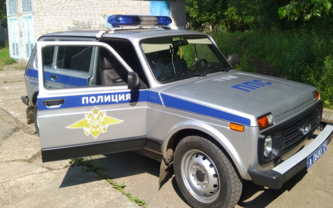 В новочебоксарской пятиэтажке неделю лежал труп человека: "Рой мух влетал и вылетал из окна комнаты"