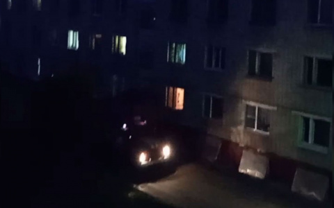 В Новочебоксарске загорелось общежитие