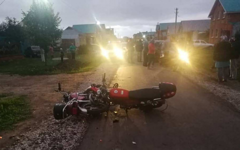 В Комсомольском районе столкнулись два мопеда: двое несовершеннолетних получили травмы